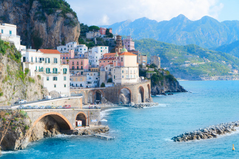Another coastal Italian town.